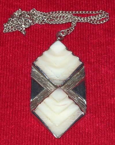 Mother of pearl pendant